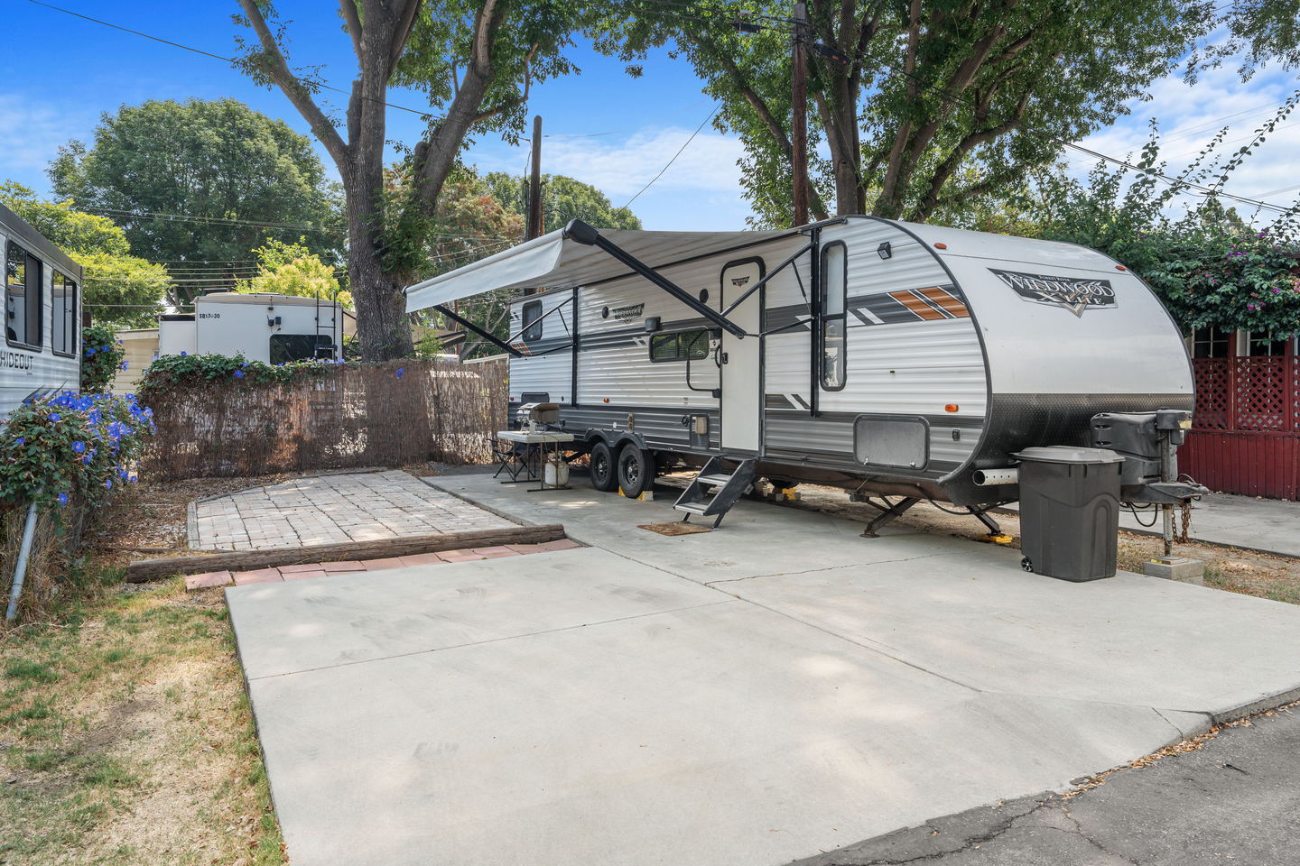 Arbor Village Homes & RV Community