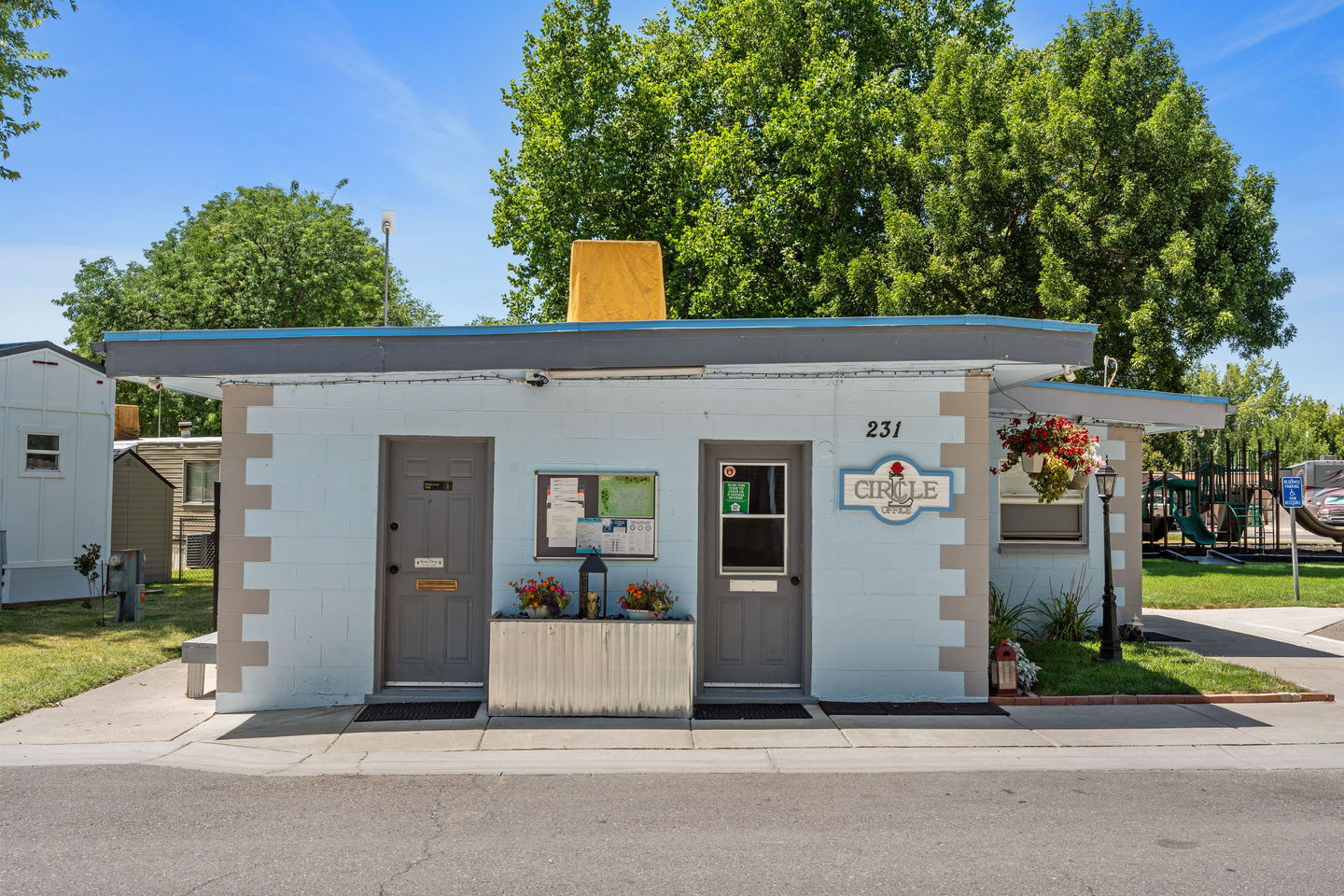Circle L Homes & RV Community