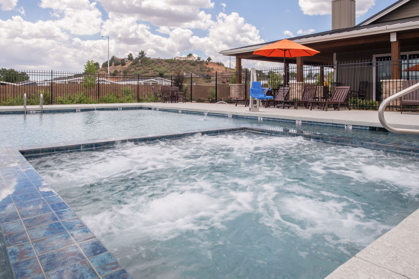 Desert Pines Resort