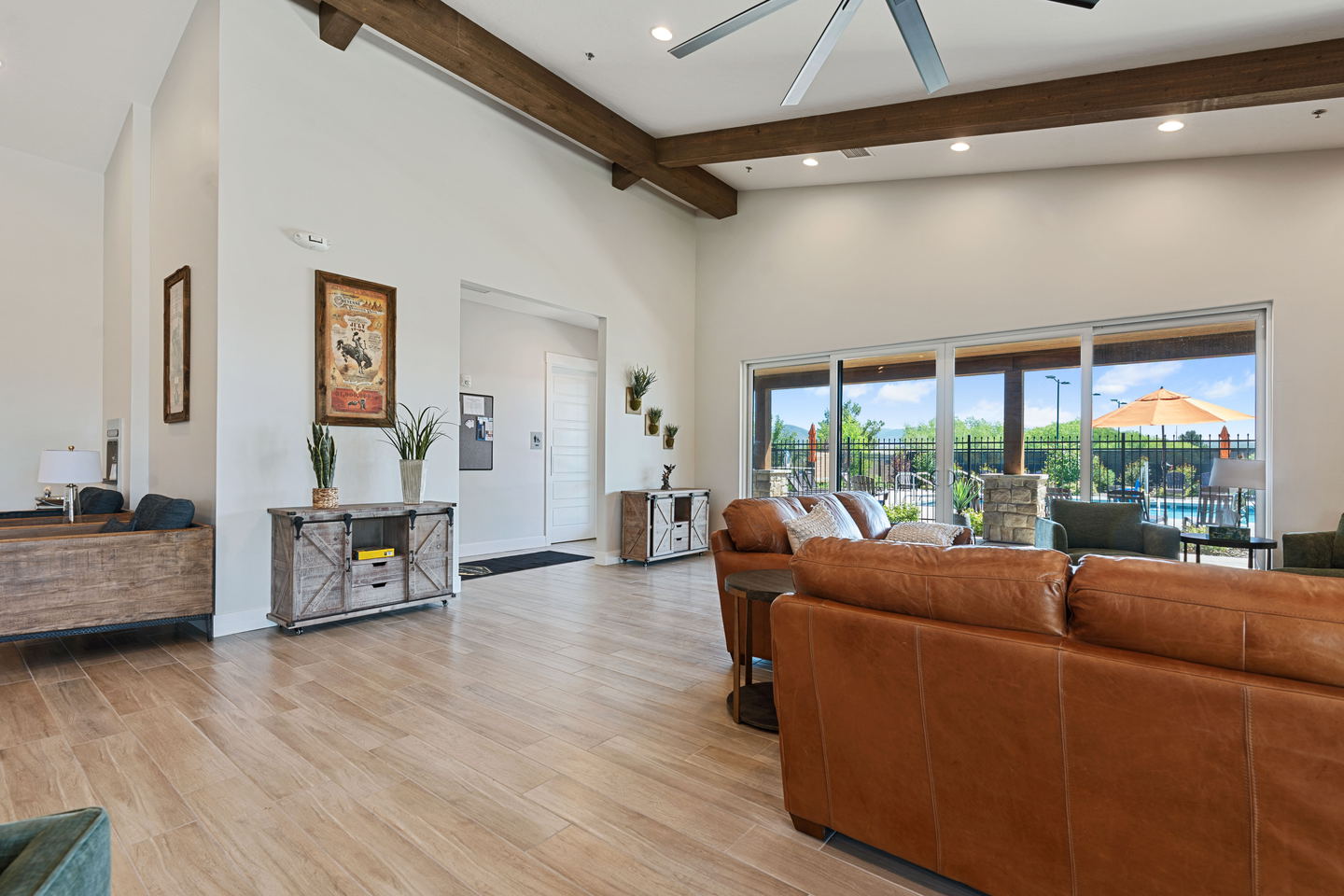 Desert Pines Resort