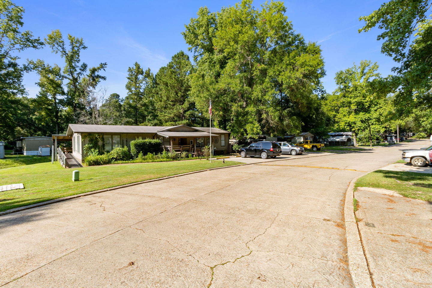 Glen Leaf Homes & RV Community
