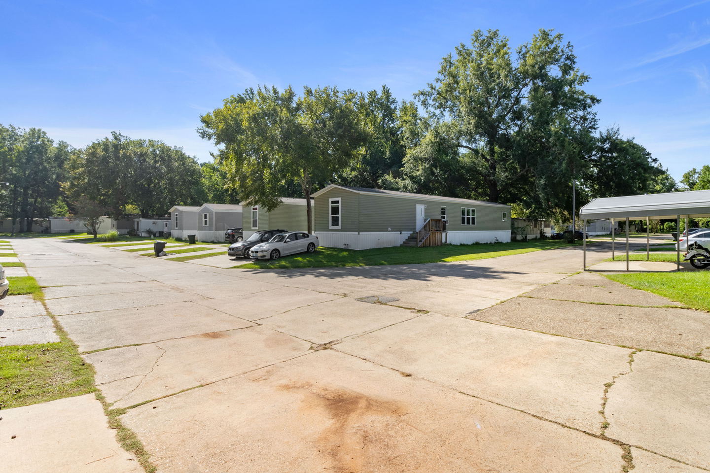Glen Leaf Homes & RV Community