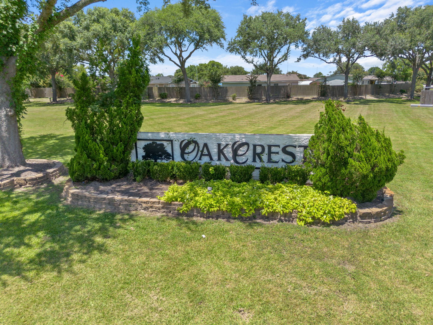 Oak Crest