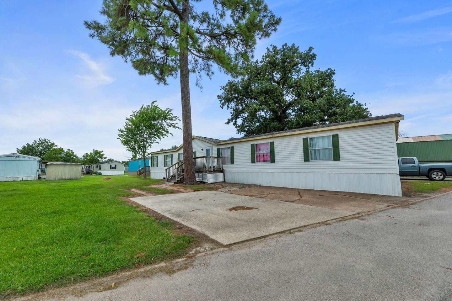 Oaktree Estates