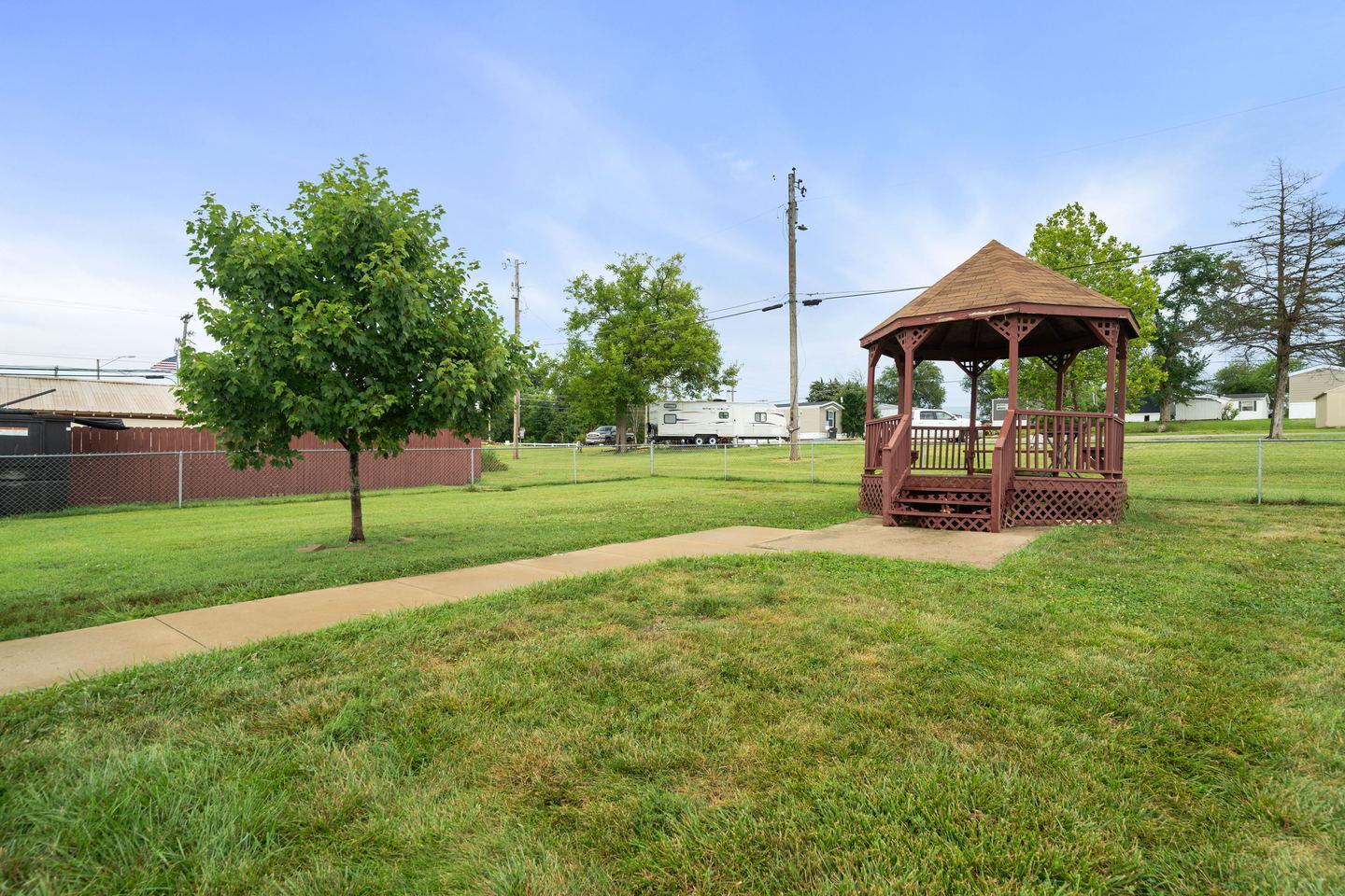 Pine Grove Homes & RV Community