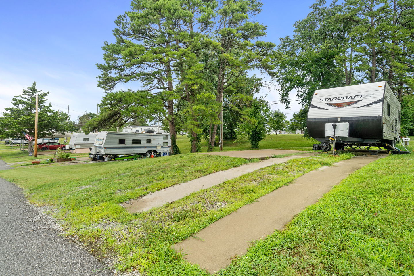 Pine Grove Homes & RV Community