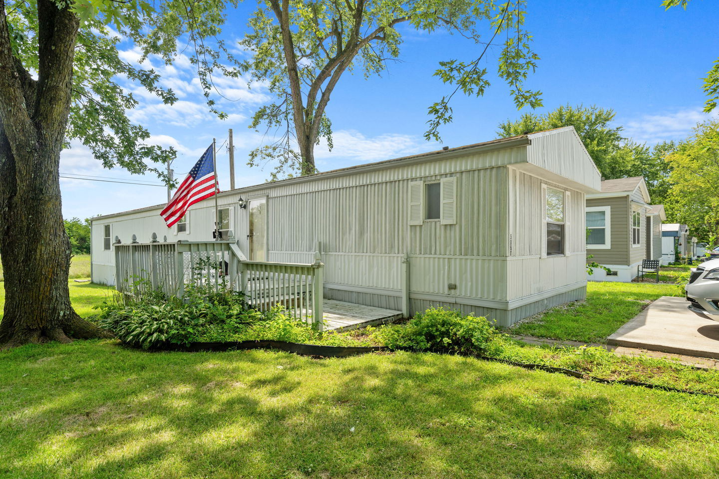 Red Maples Homes & RV Community